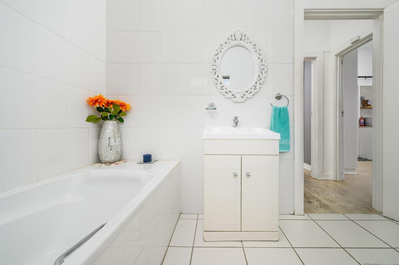 302 On Old Sea View Road Chelsea Leilighet Port Elizabeth Eksteriør bilde